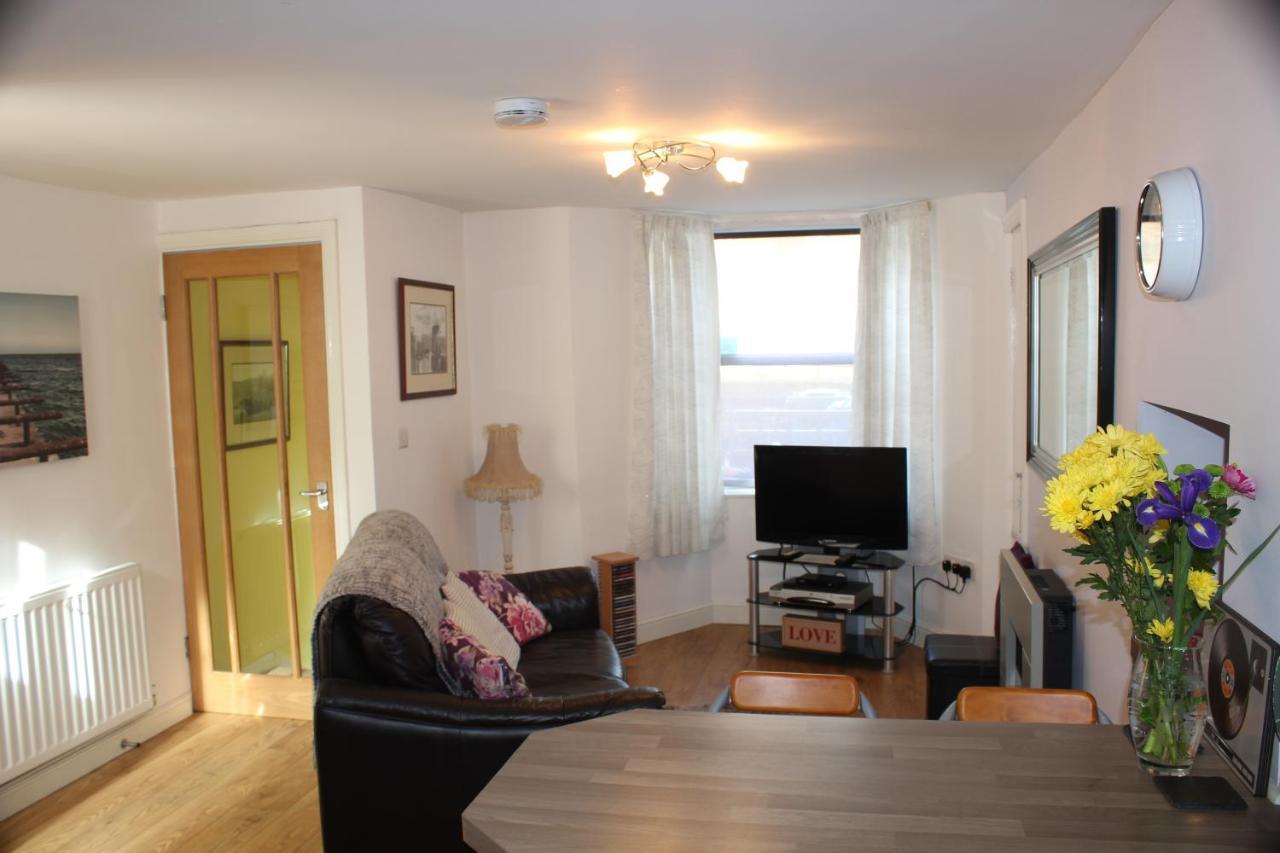 Cadame Whitby Exterior foto